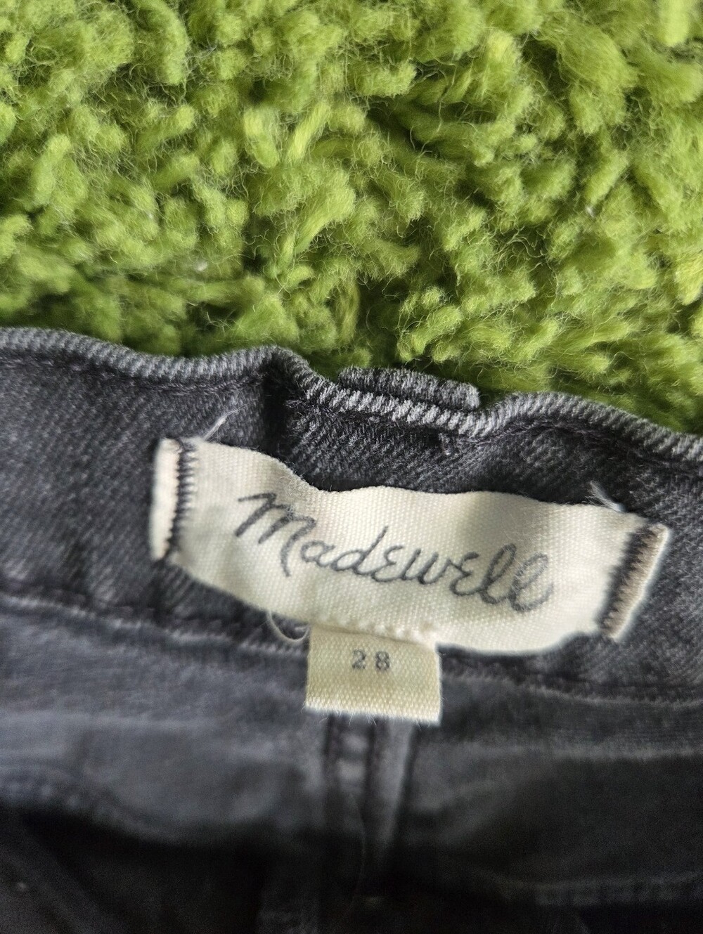 4 High Rise Shorts - Picture 12 of 13